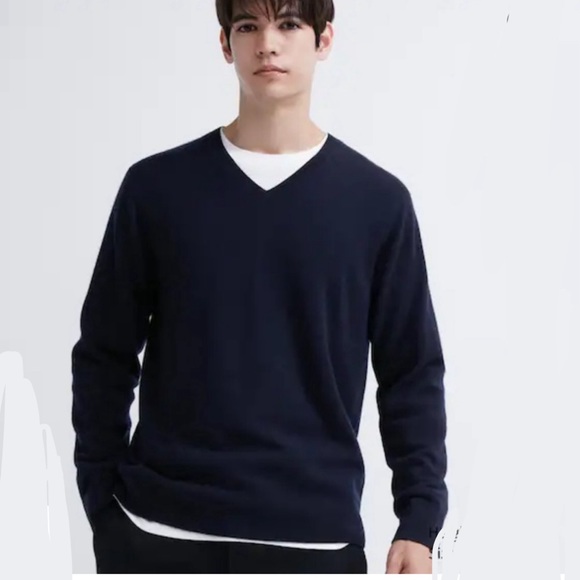 Uniqlo Cashmere V Neck Sweater